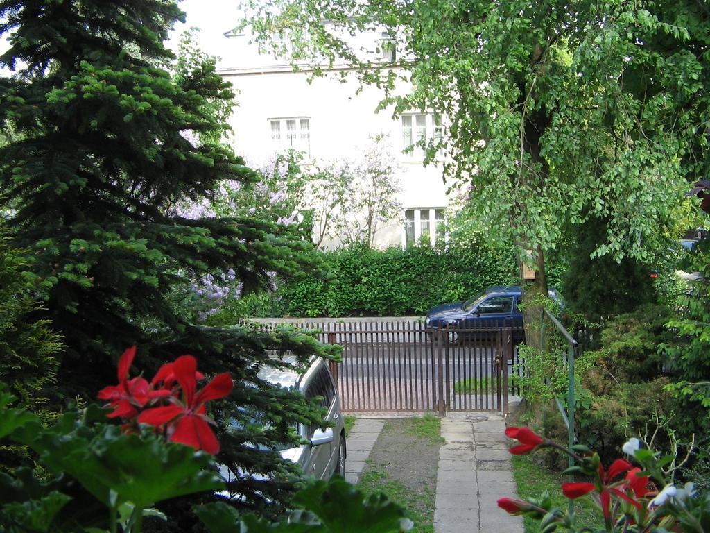 Animrumru Warsaw Exterior photo